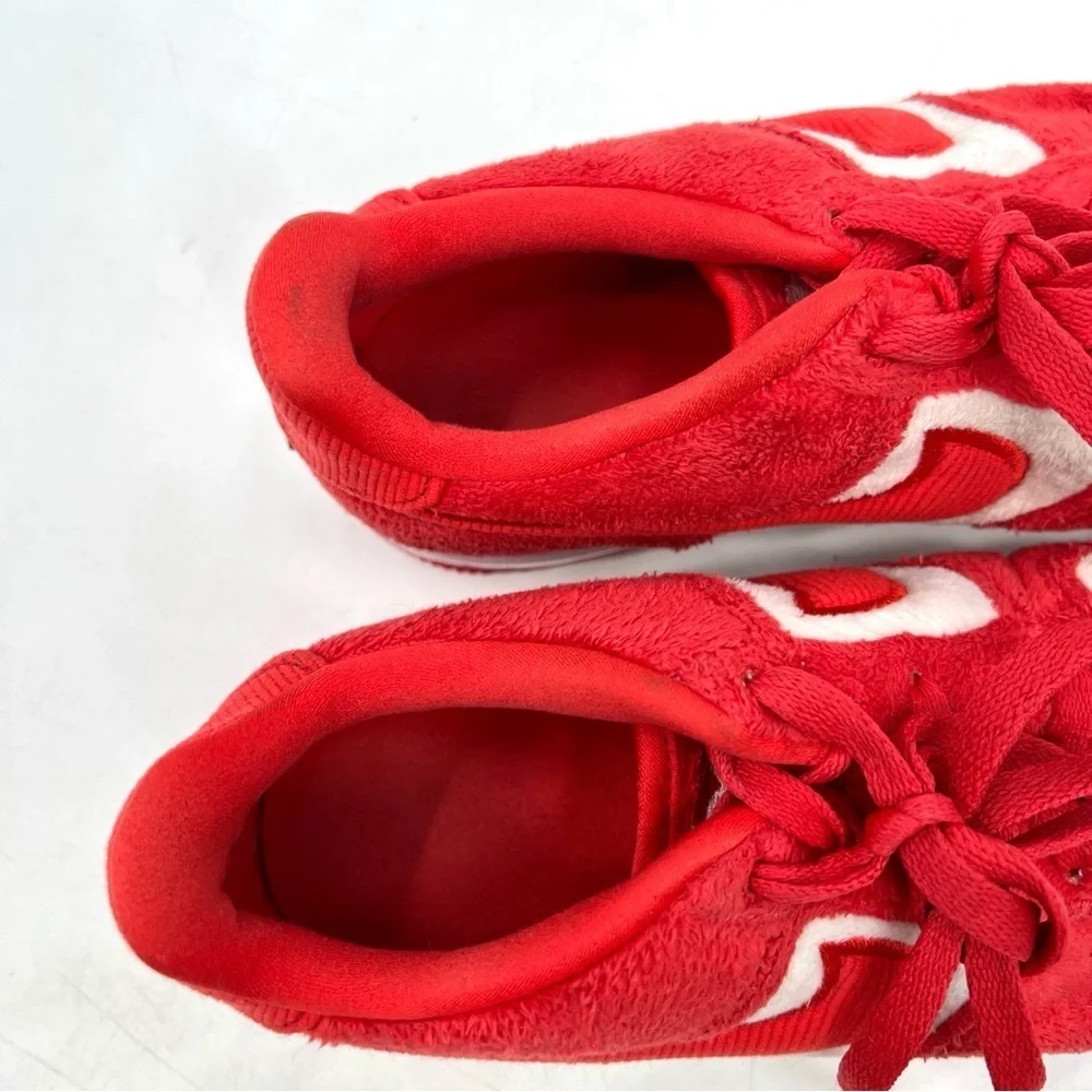 Nike item good